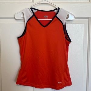 Nike Fit Dry Athletic Top Size Small